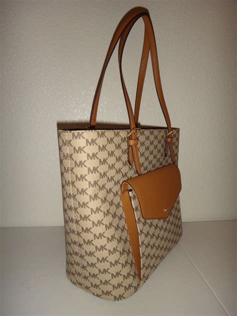 michael kors lg pkt mf tote natural|MICHAEL KORS JET SET Large PKT MF Tote Signature .